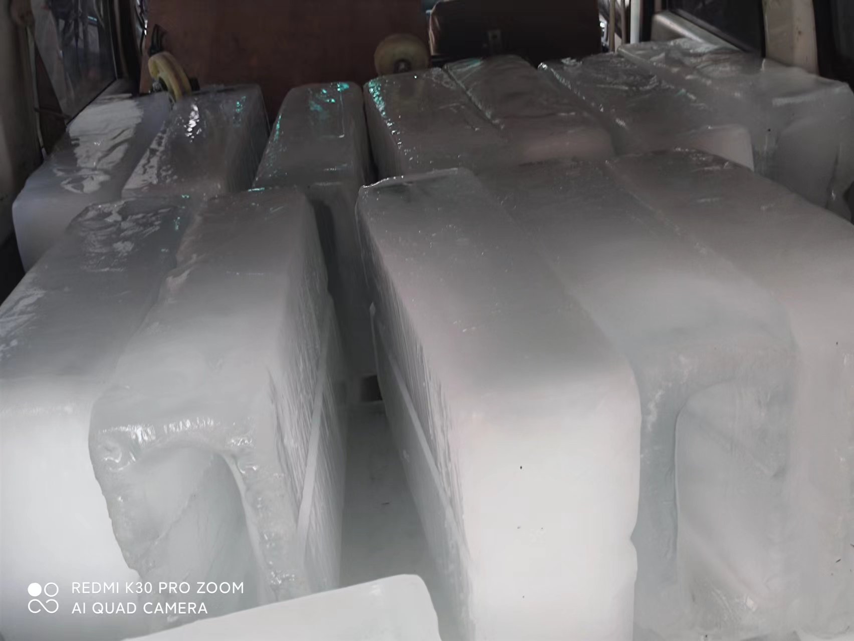 工业冰块如何成为苏州车间降温的必需品？